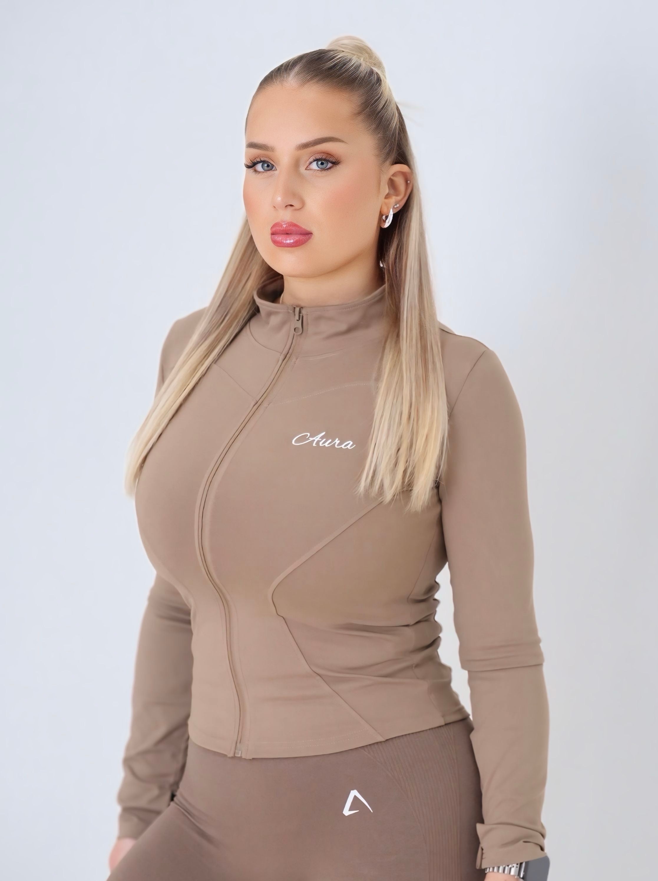 AURA Zip UP
